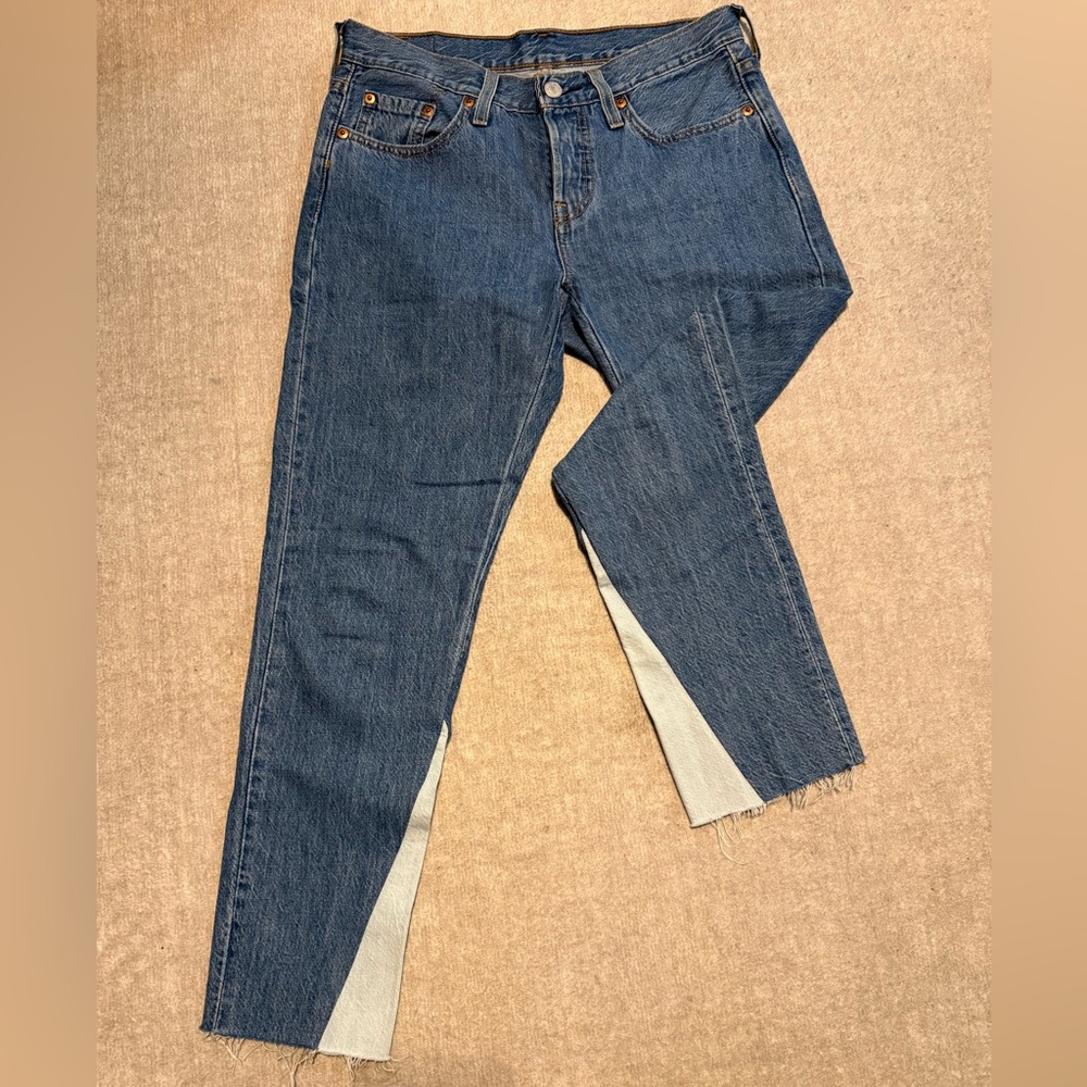 Levi’s straight leg two toned jeans size 25